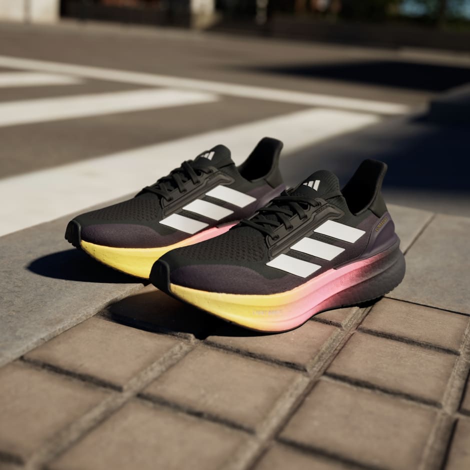adidas Ultraboost 5x Shoes - Image 4